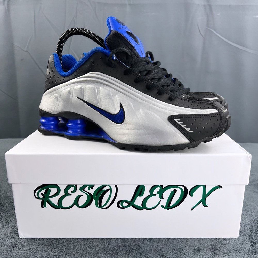 Nike Shox R4